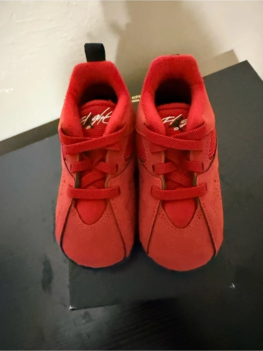 Nike Kids Gym Red Jordan MVP 92 Sneakers NWOT 6C